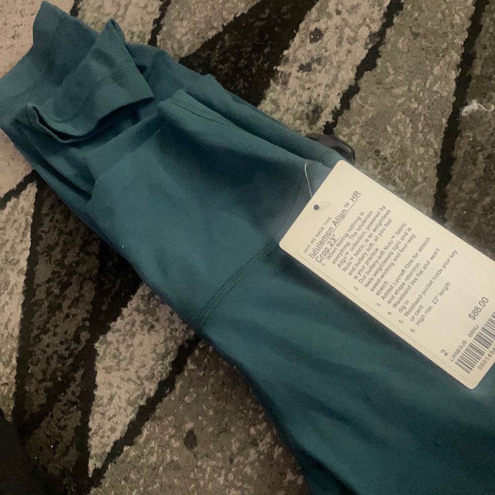 Lululemon HR  crop 23”